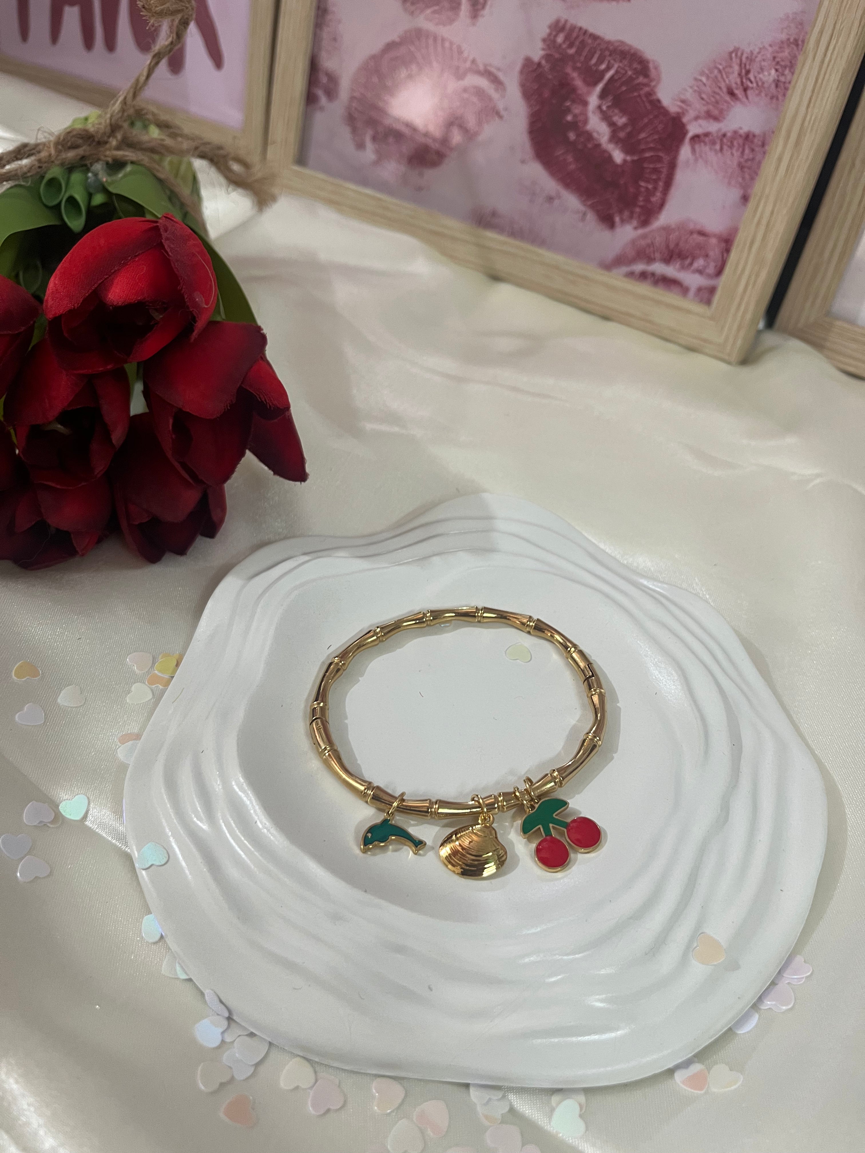 Drama Loaded Bracelet 💅✨