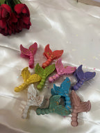 Mermaid-tail claw clip